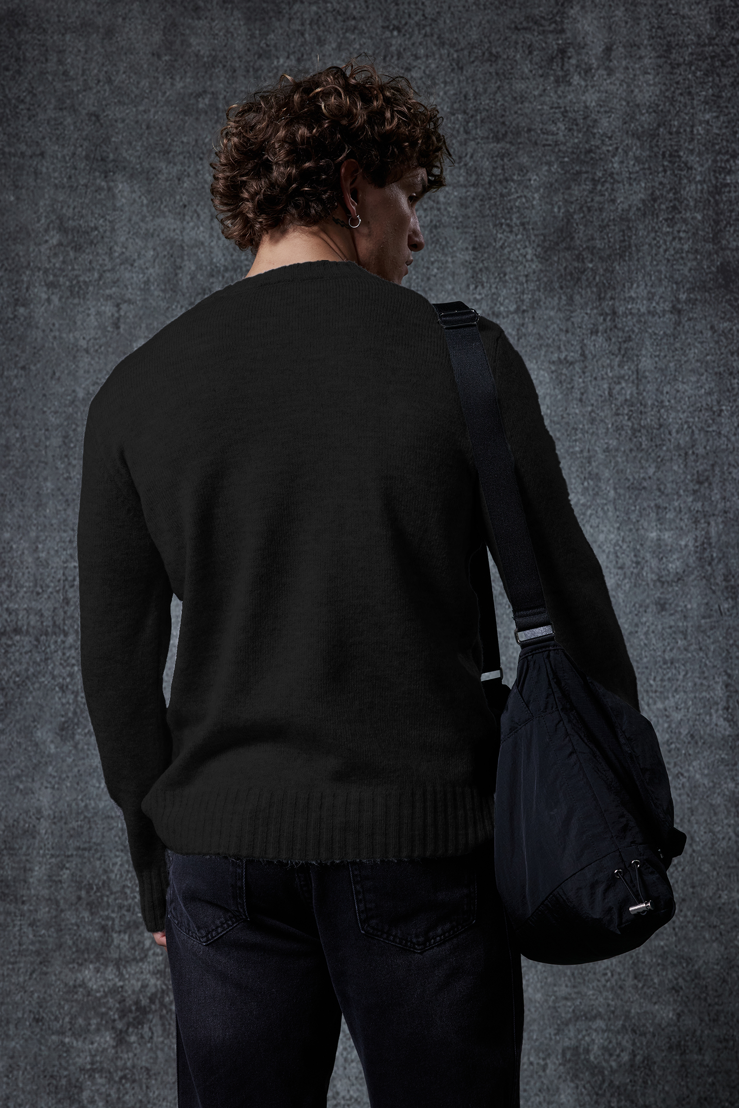 Erkek Regular Fit Bisiklet Yaka Kazak Siyah