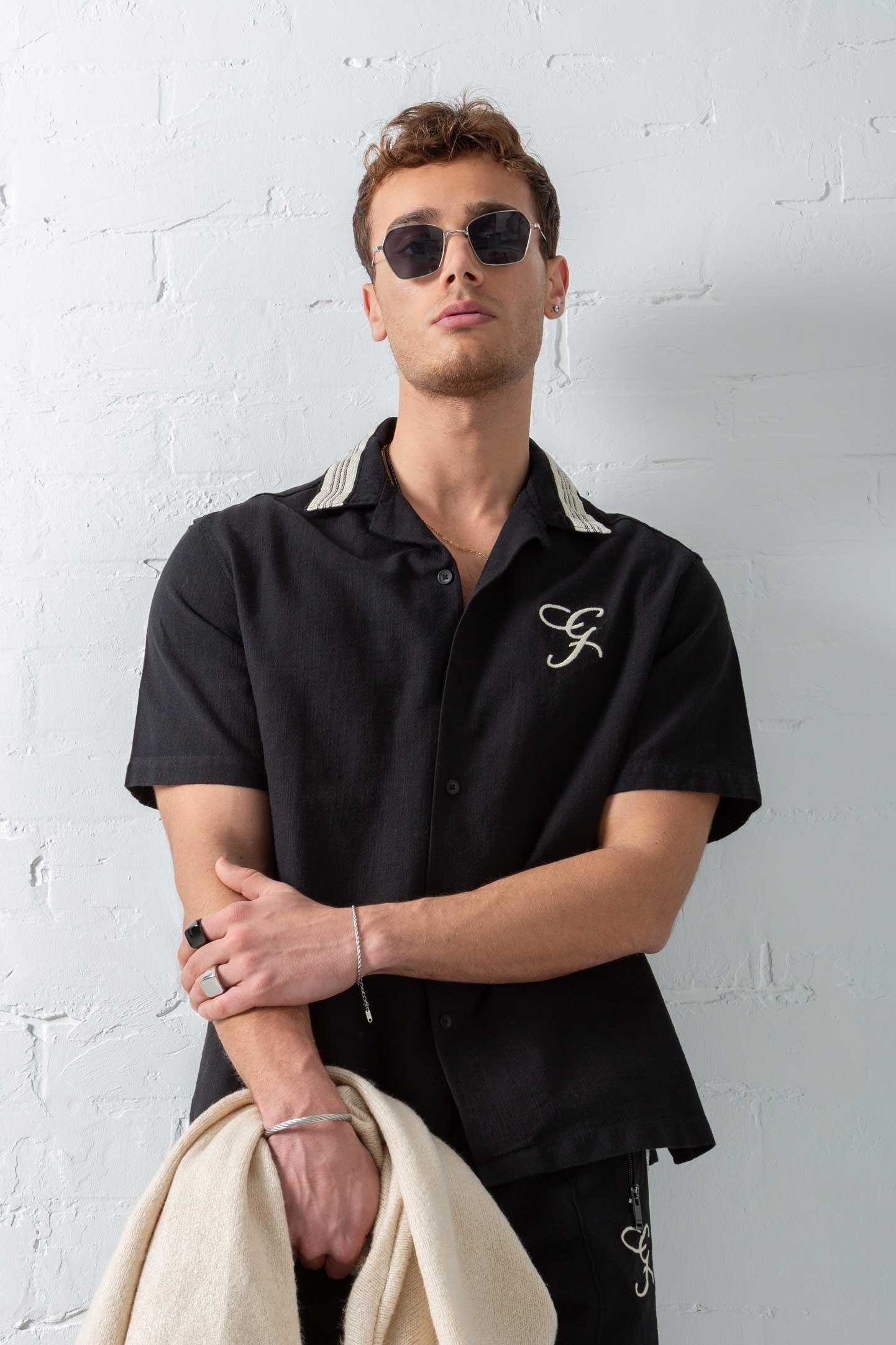 Erkek Relax Fit Keten Görünümlü Nakışlı Gömlek Siyah