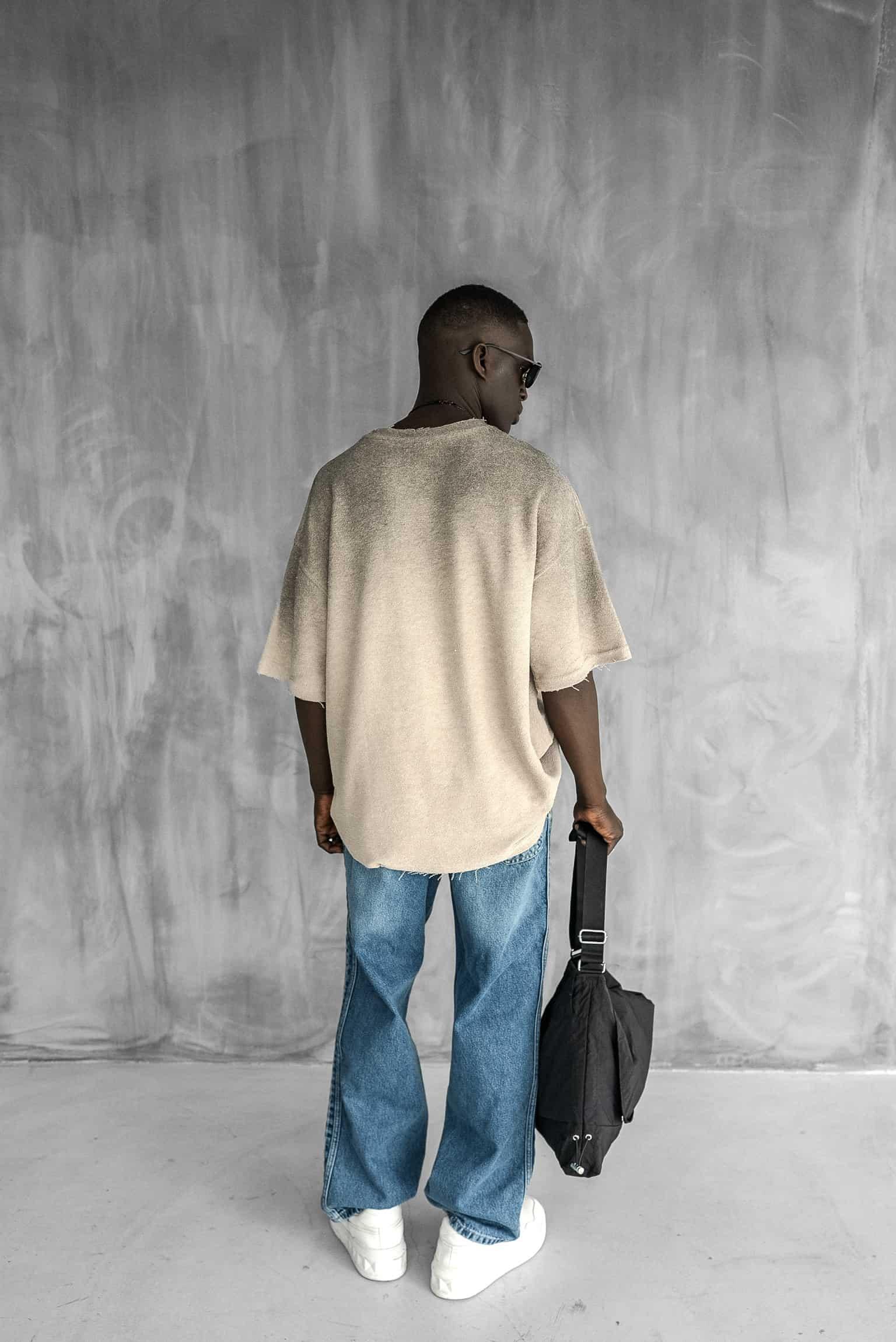 Erkek Renk Geçişli İşlemeli Oversize Dokulu T-Shirt Taş