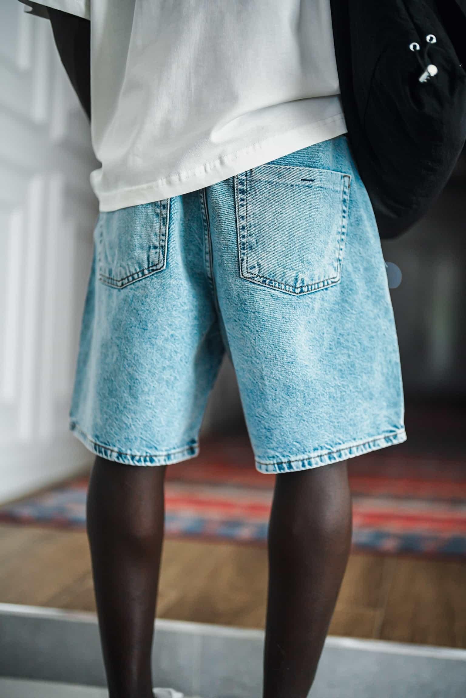 Erkek Slogan İşlemeli Baggy Jean Şort Mavi