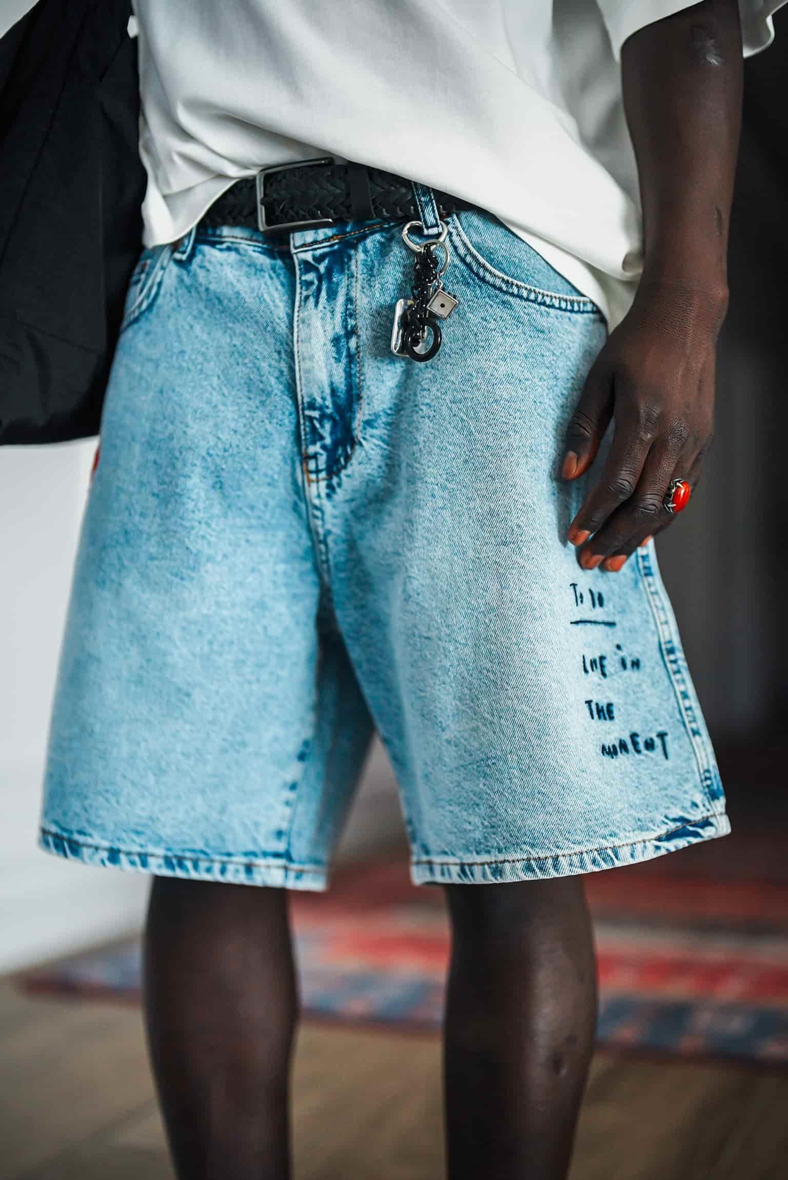 Erkek Slogan İşlemeli Baggy Jean Şort Mavi