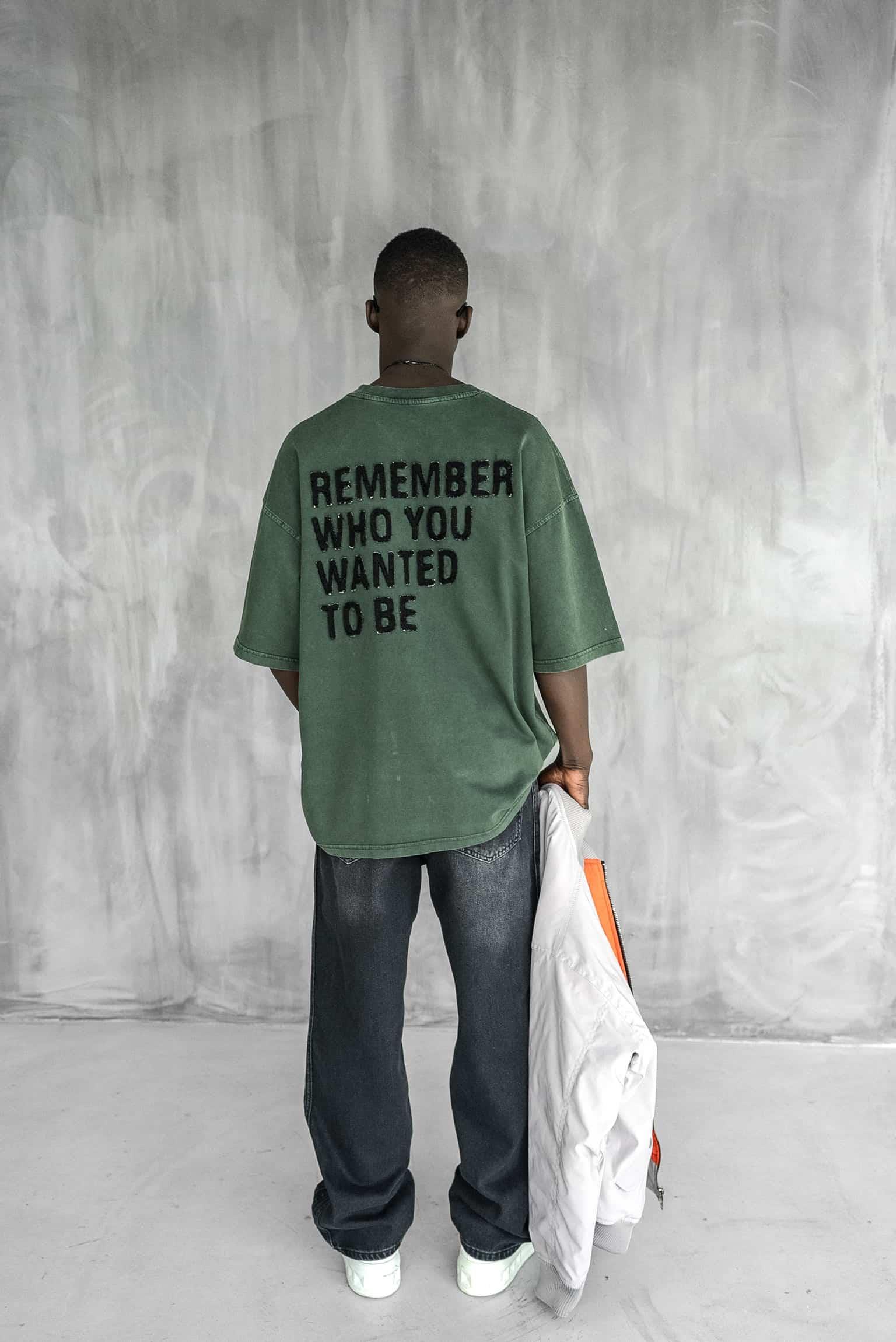 Erkek Slogan İşlemeli Yıkamalı Oversize T-Shirt Yeşil