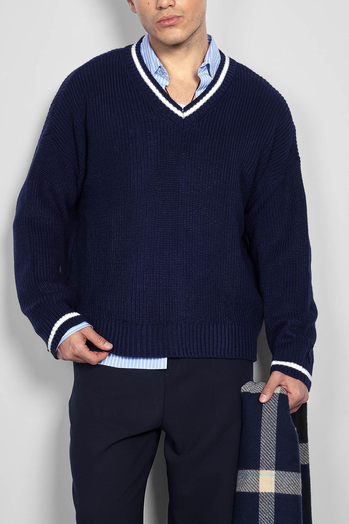 Erkek V Yaka Oversize Kontrast Detaylı Kazak Lacivert