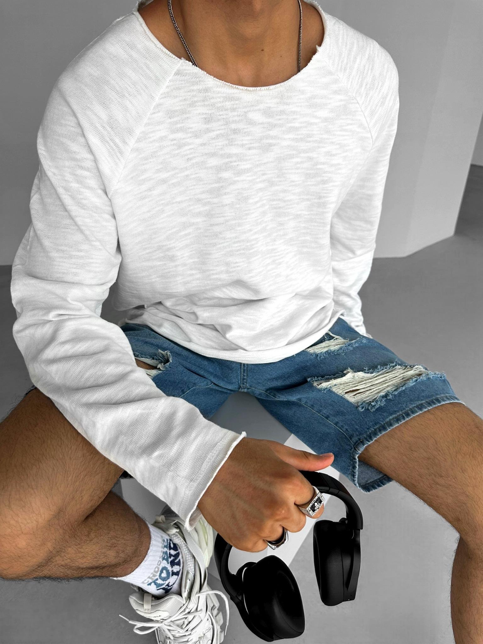 Erkek Yakasız Uzun Kollu Basic Sweatshirt Beyaz