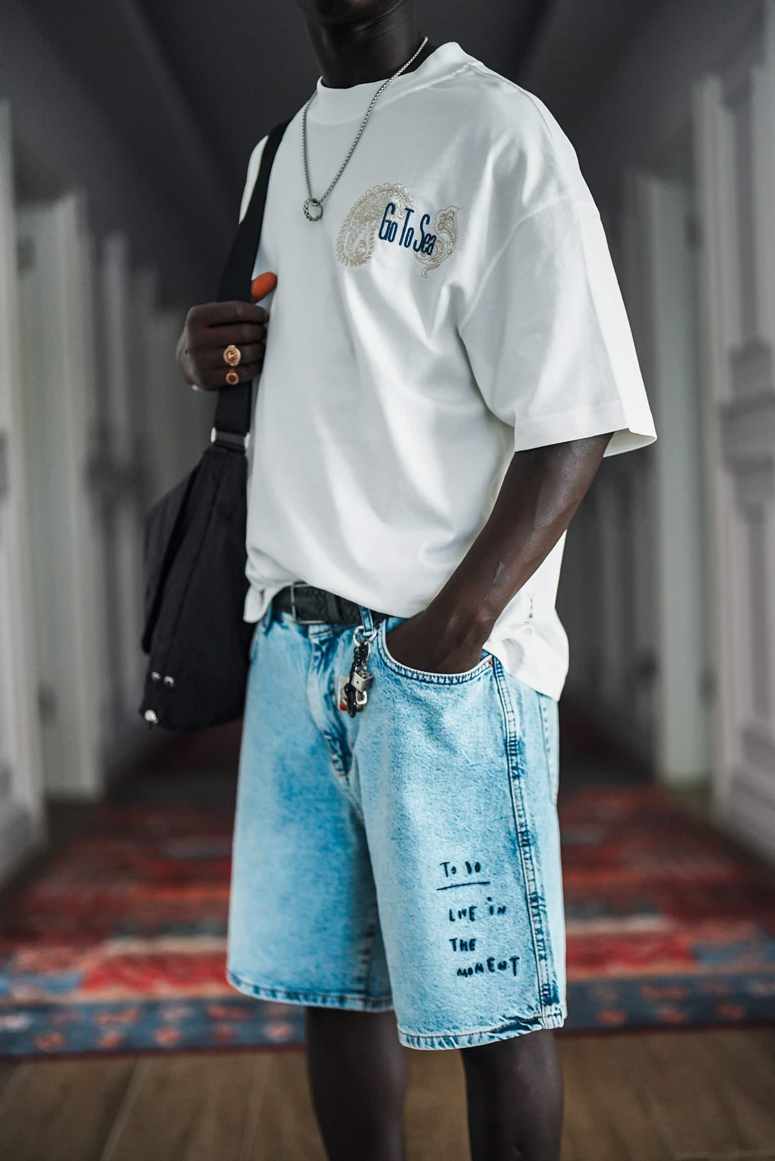 Erkek Yelken Desenli Nakışlı Oversize T-Shirt Beyaz