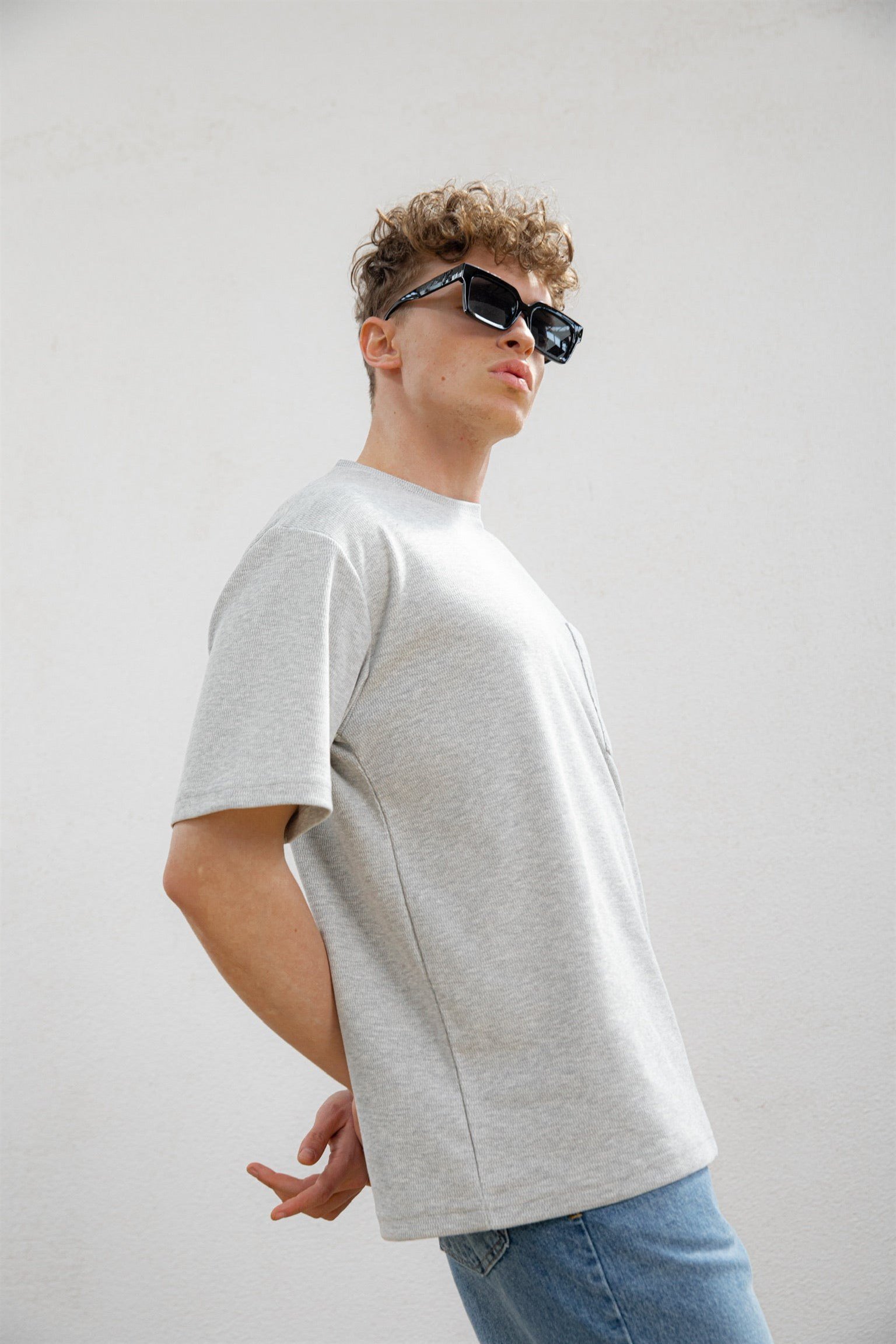 -ABLUKA-ONLİNE-Oversize-Önü-Cepli-Dokulu-T-Shirt-Gri-