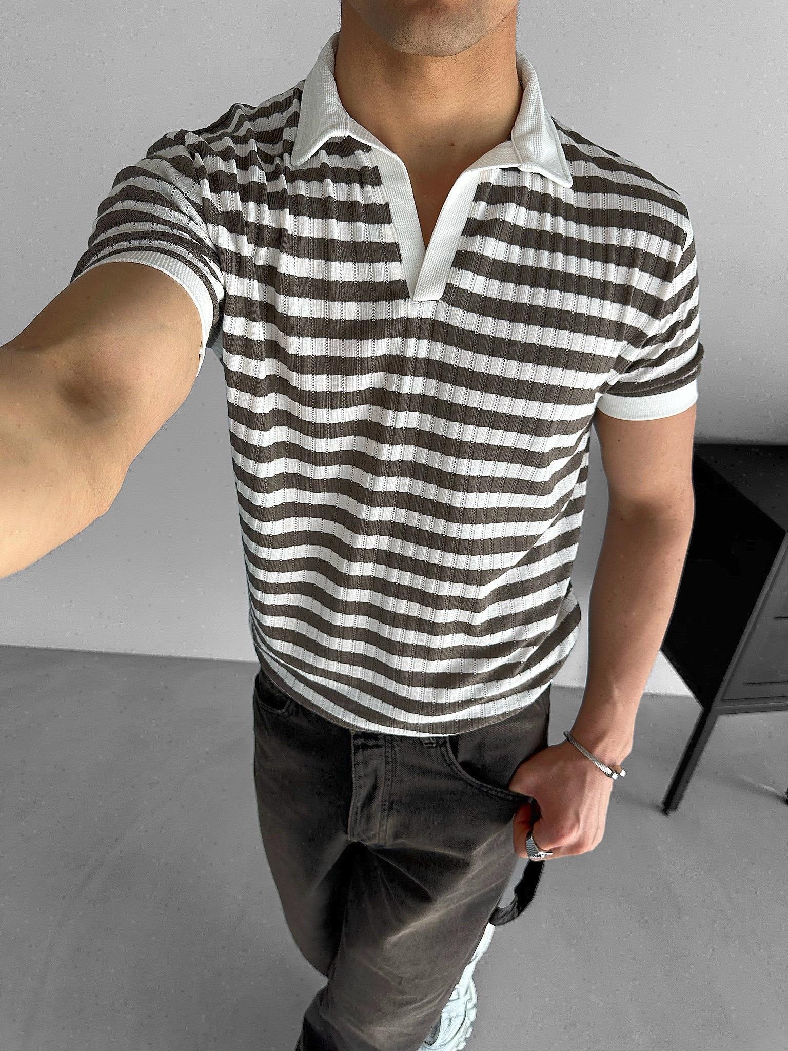 Yarım Pat Gömlek Yaka Çizgili Triko T-Shirt Kahve