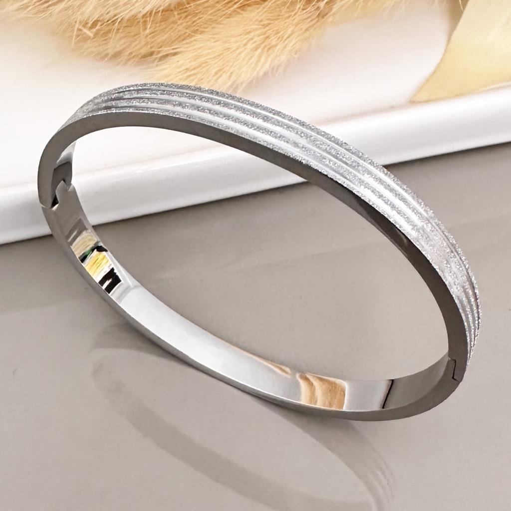 Simli Gümüş Renk Çelik  Kelepçe