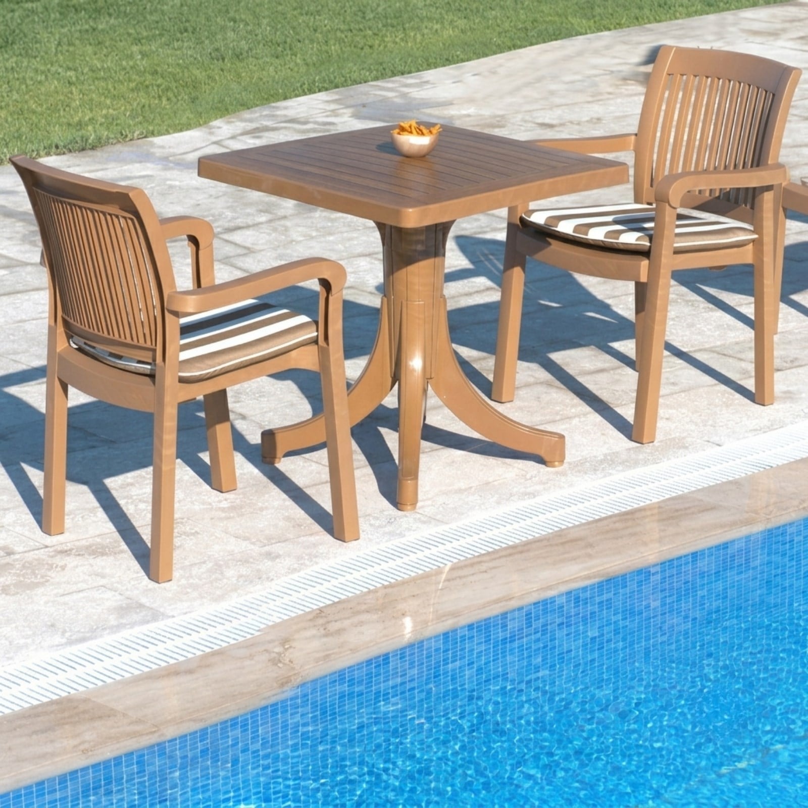 Papatya Mistral Koltuk - Plastik Bahçe Balkon Koltuğu