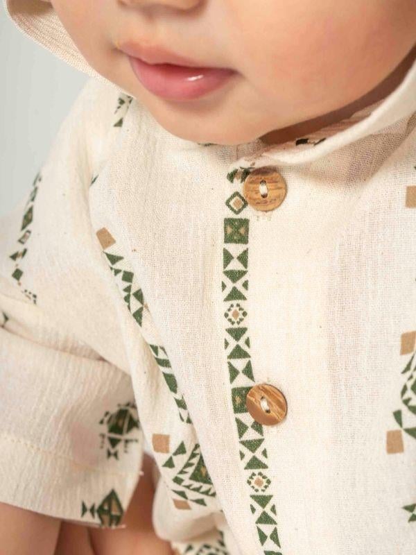 Bebek Etnik Desenli Organik Pamuklu Şapkalı Kısa Kollu Şort Tulum