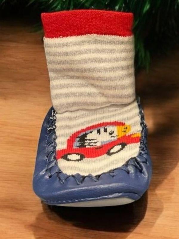 Erkek Çocuk Altı Kaydırmazlı Hayvan Figürlü Ev Kreş Çorabı