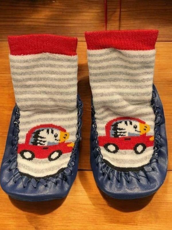 Erkek Çocuk Altı Kaydırmazlı Hayvan Figürlü Ev Kreş Çorabı