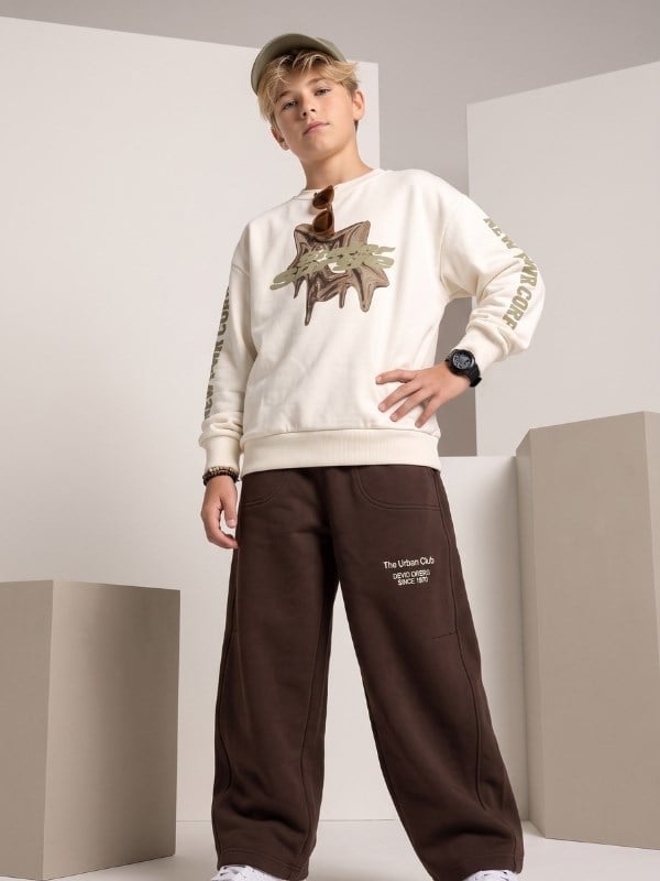 Erkek Çocuk Grafik Baskılı ve Kol Yazı Detaylı Bisiklet Yaka Sweatshirt