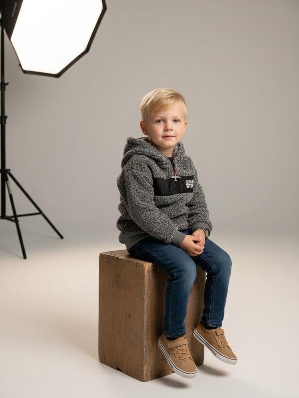 Erkek Çocuk Kapüşonlu Yarım Fermuarlı Tasarım Peluş Sweat