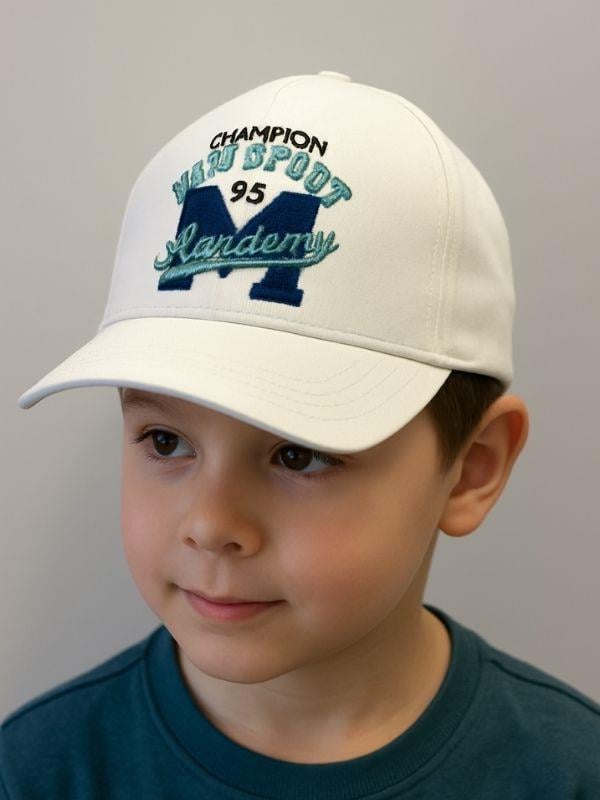 Erkek Çocuk M İşlemeli 4-8 Yaş Şapka