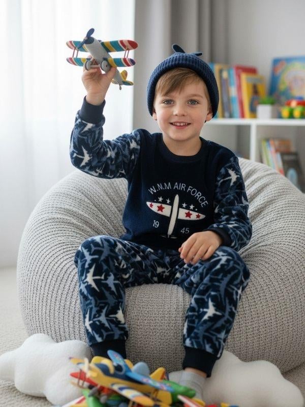 Erkek Çocuk Uçak Polar Desenli Pijama Takımı