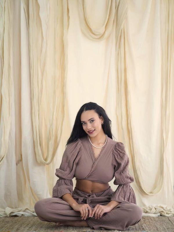 Kadın Müslin Kumaş Uzun Kollu Bağlamalı Bluz