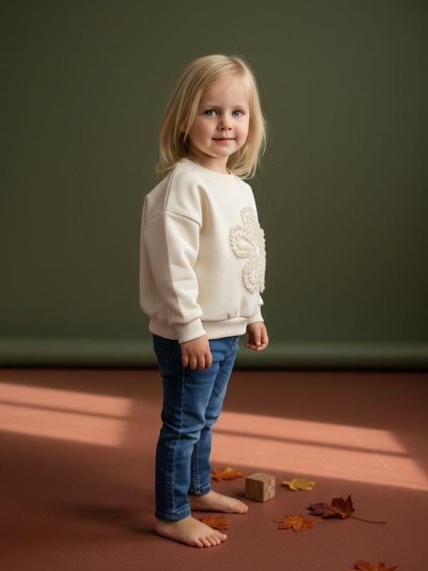 Kız Bebek Pamuklu Çiçek İşlemeli Oversize Tasarım Sweatshirt