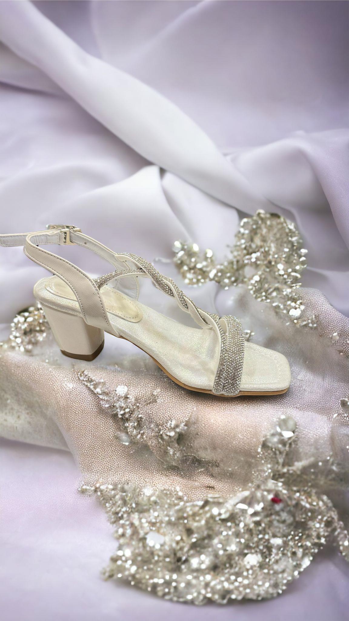 Kız Çocuk Burgu Taşlı Topuklu Ayakkabı