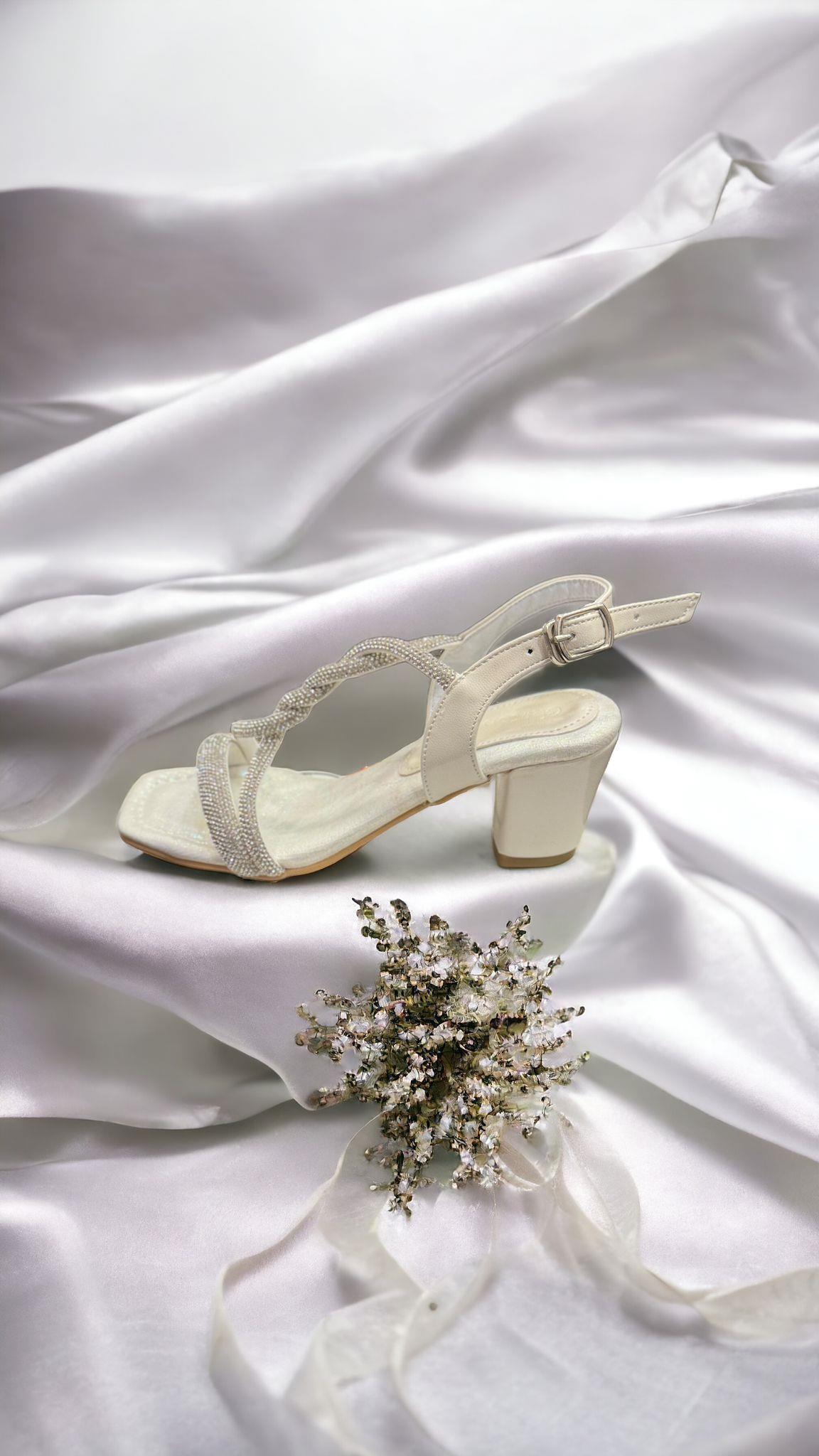 Kız Çocuk Burgu Taşlı Topuklu Ayakkabı