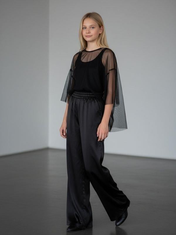 Kız Çocuk Geniş Paçalı Beli Lastikli Tasarım Saten Pantolon