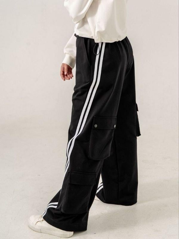 Kız Çocuk İki İplik Oversize Beli Lastikli Cep Detaylı Şeritli Eşofman Altı