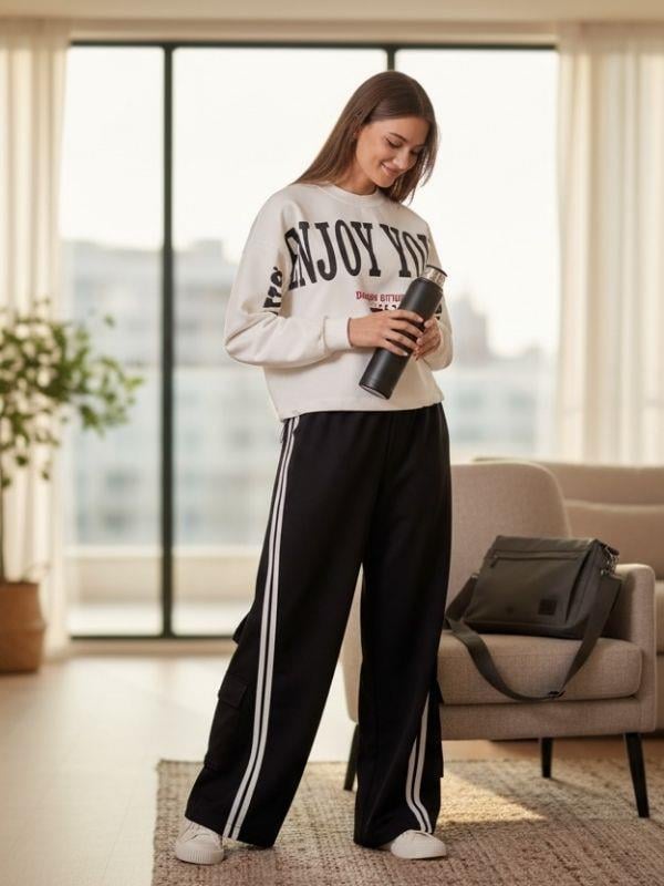 Kız Çocuk İki İplik Oversize Beli Lastikli Cep Detaylı Şeritli Eşofman Altı