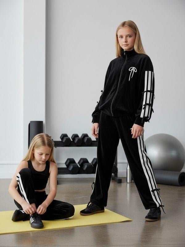 Kız Çocuk Kadife Fiyonk Detaylı Feramuarlı Tasarım Eşofman Takım