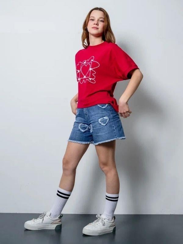 Kız Çocuk Kalp Nakış İşlemeli Kot Şort