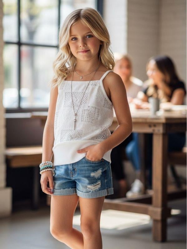 Kız Çocuk Motif Desenli Askılı Bluz