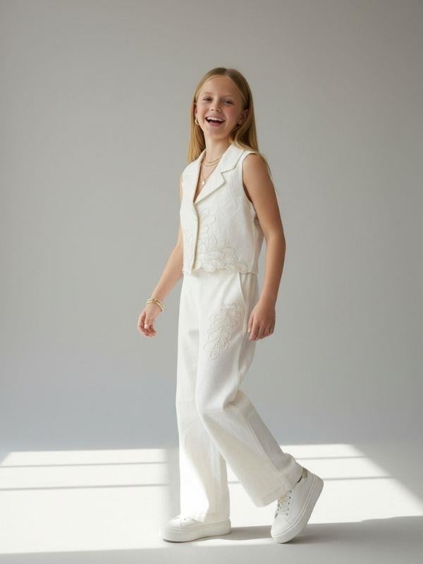 Kız Çocuk Nakış Detaylı Yelek Pantolon Takım