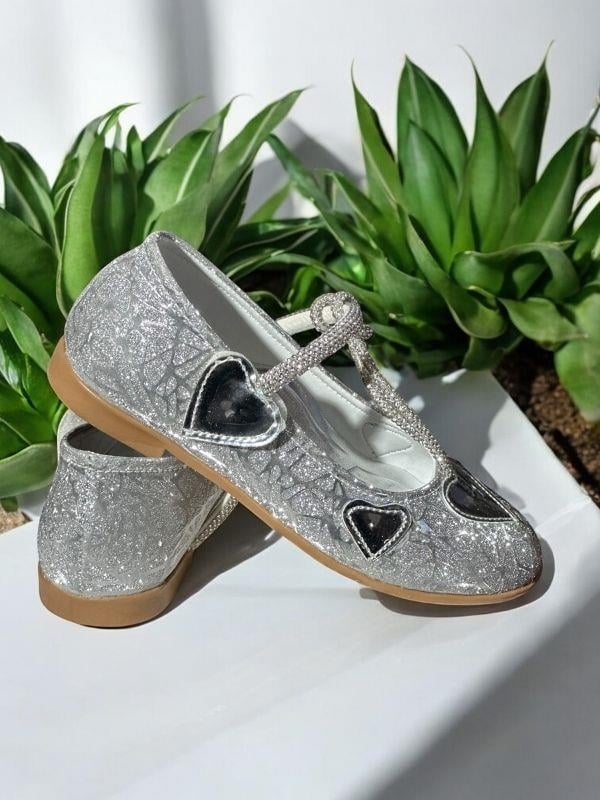 Kız Çocuk Parlak Kalpli Taşlı Zincirli Ortopedik Tabanlı Cırtlı Babet