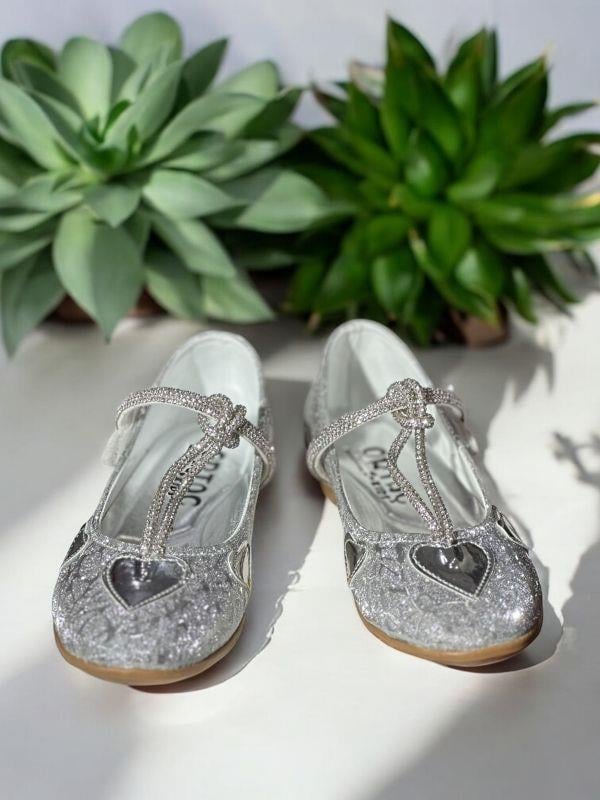 Kız Çocuk Parlak Kalpli Taşlı Zincirli Ortopedik Tabanlı Cırtlı Babet