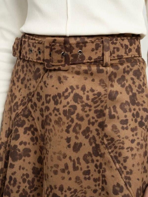 Kız Çocuk Süet Asimetrik Kesim Kemerli Tasarım Etek