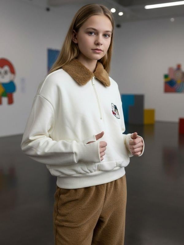 Kız Çocuk Yakası Tüylü Fermuarlı Parmak Geçirme Detaylı Tasarım Sweatshirt