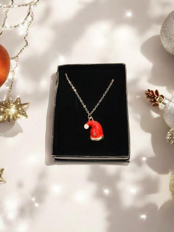 Yılbaşı Temalı Şapka Charmlı Kutulu Tasarım Kolye