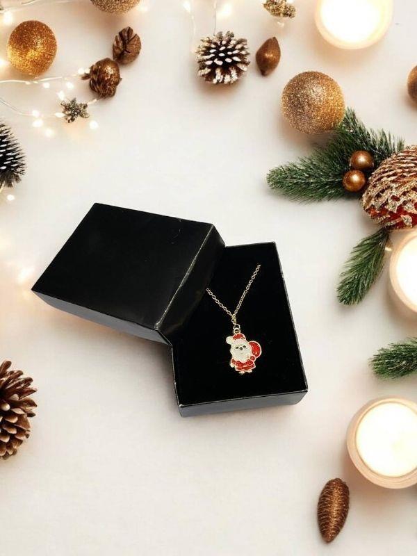 Yılbaşı Temalı Tasarım Noel Baba Charmlı Kutulu Kolye
