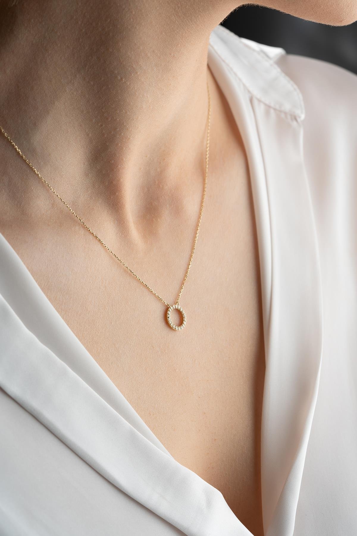 14 Ayar Altın 0.15 Ct Pırlantalı Daire Model Kolye