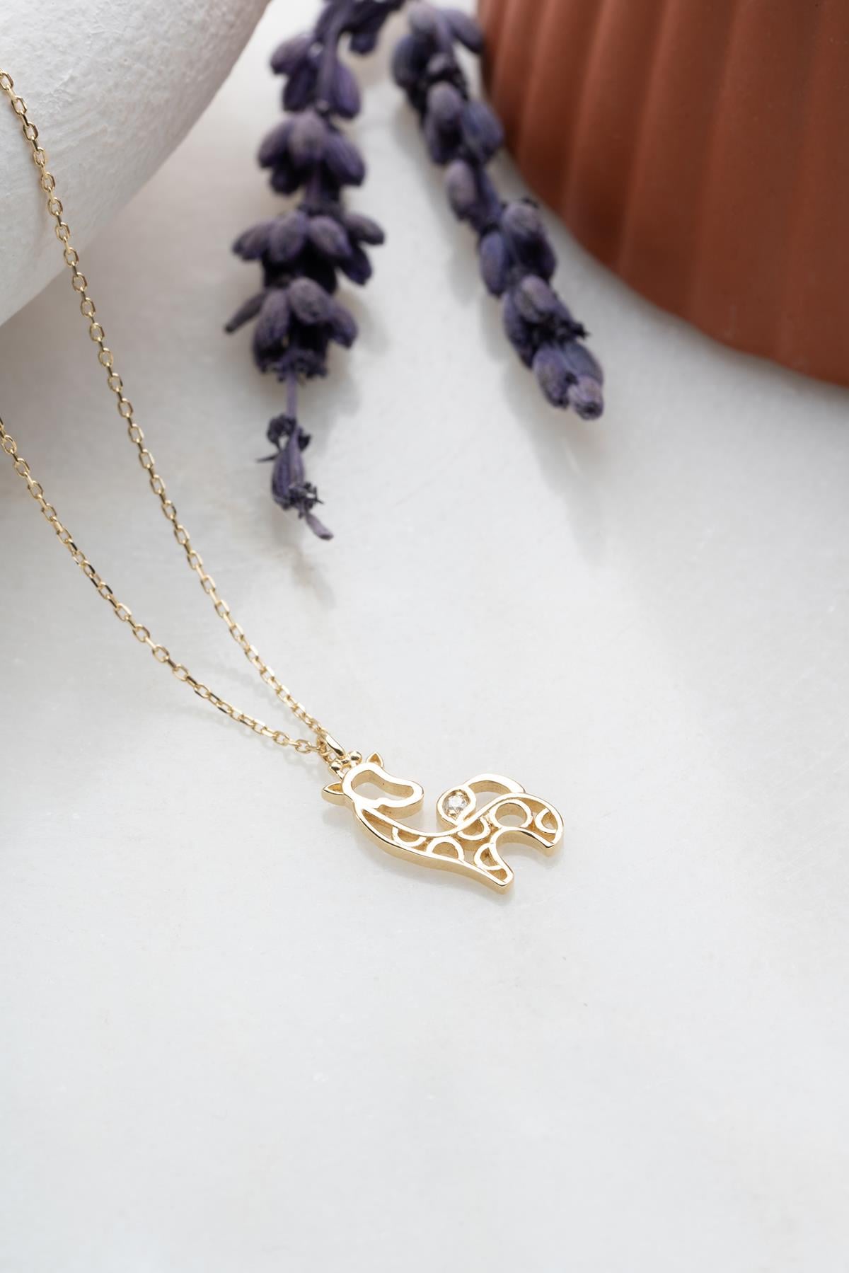 14 Ayar Altın 0.02 Ct Pırlantalı Zürafa Model Kolye
