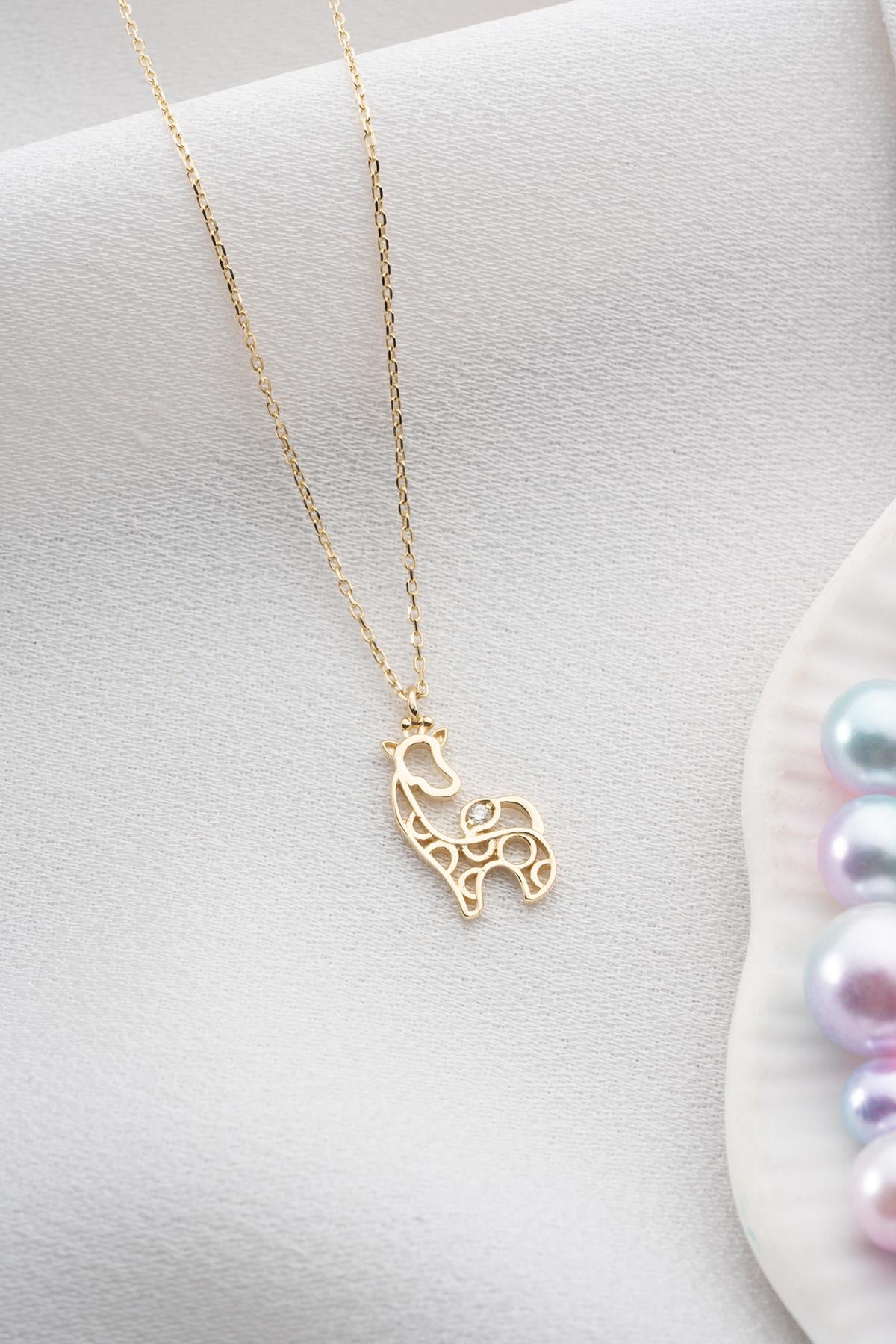 14 Ayar Altın 0.02 Ct Pırlantalı Zürafa Model Kolye