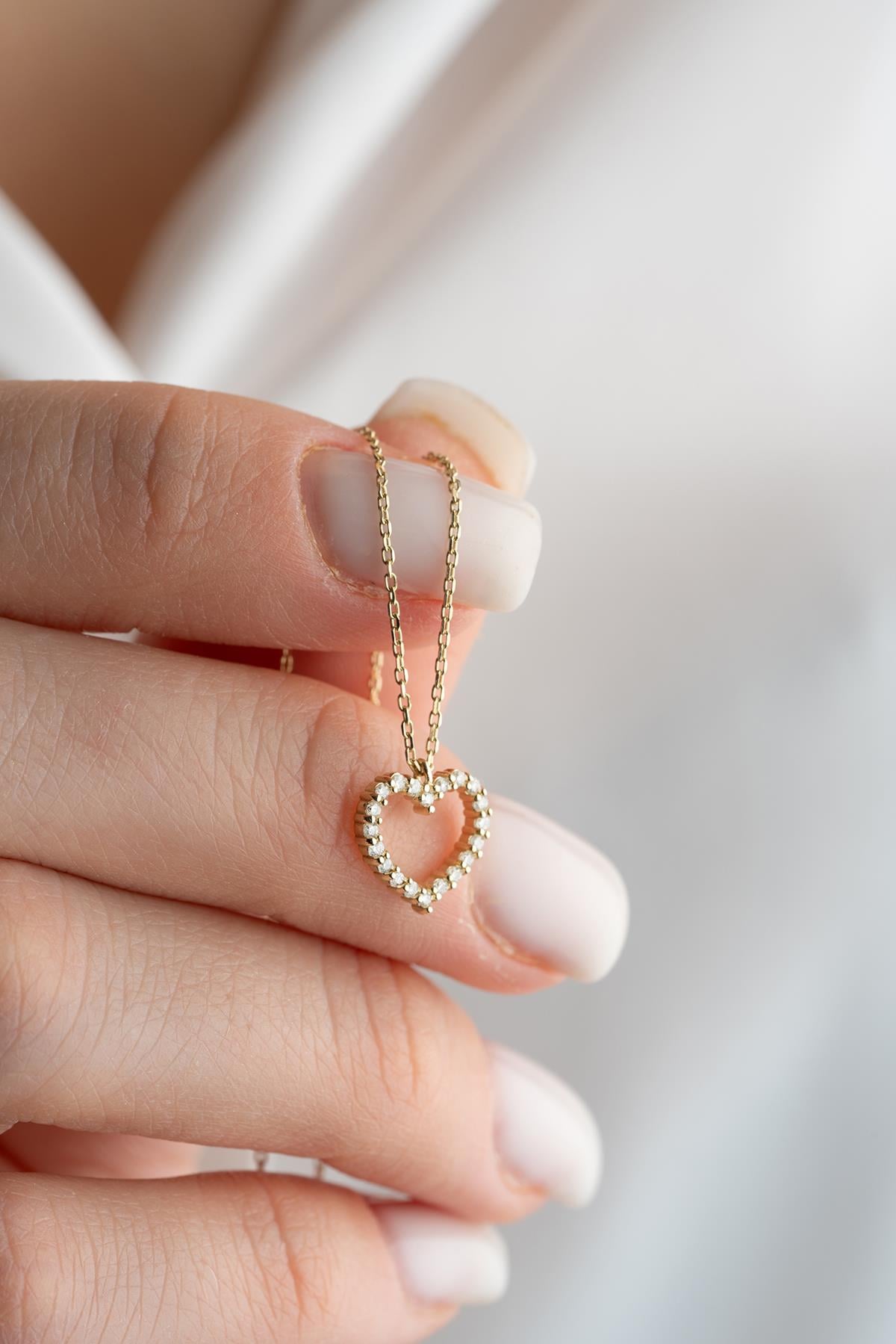 14 Ayar Altın 0.15 Ct Pırlantalı Kalp Model Kolye