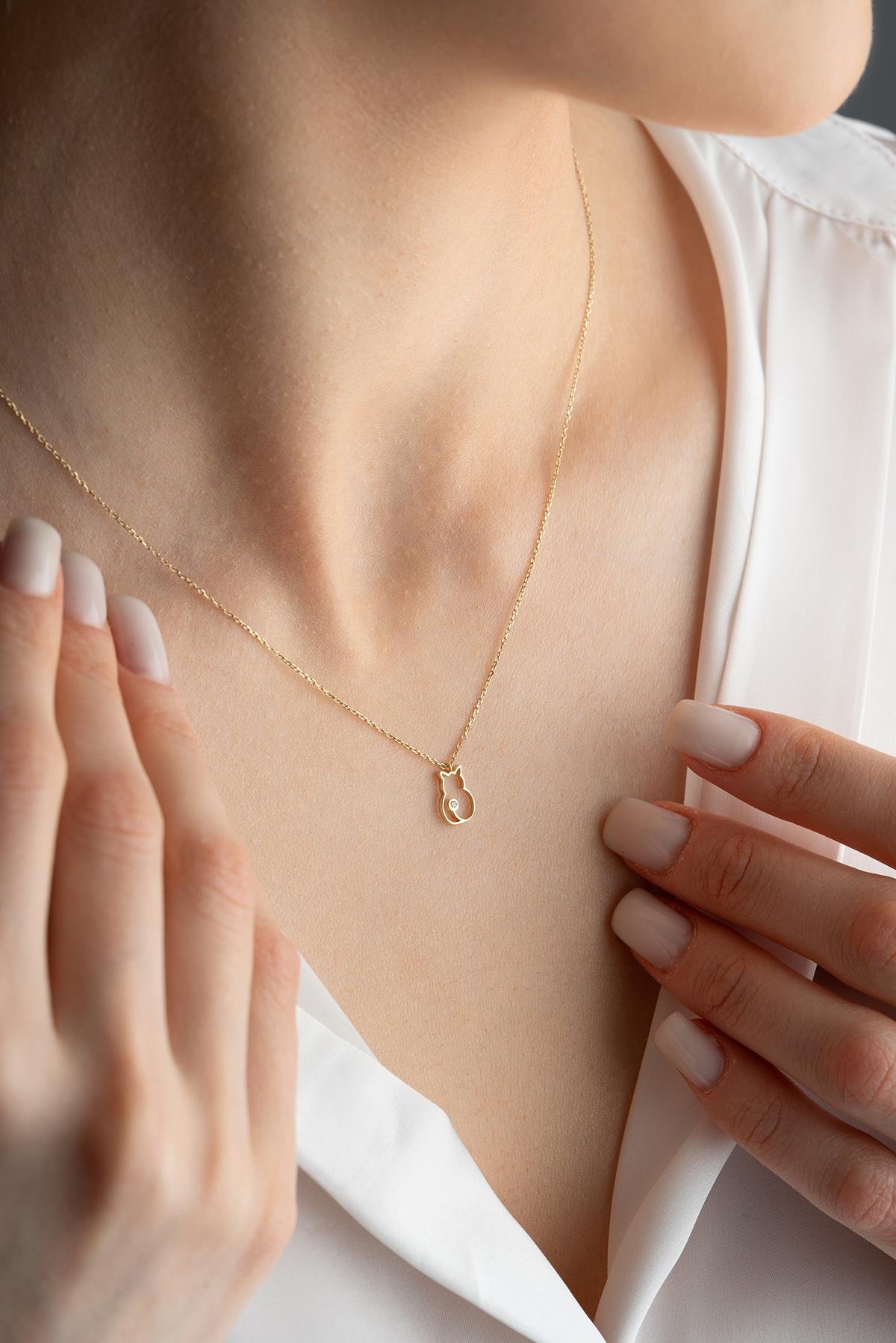 14 Ayar Altın 0.01 Ct Pırlantalı Tektaş Kedi Model Kolye