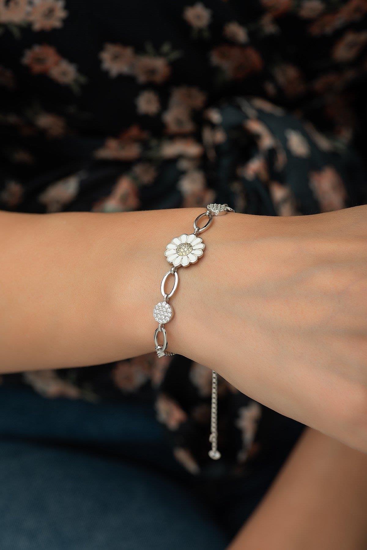 925 Ayar Asansörlü Papatya Bileklik Kadın Gümüş Bileklik 