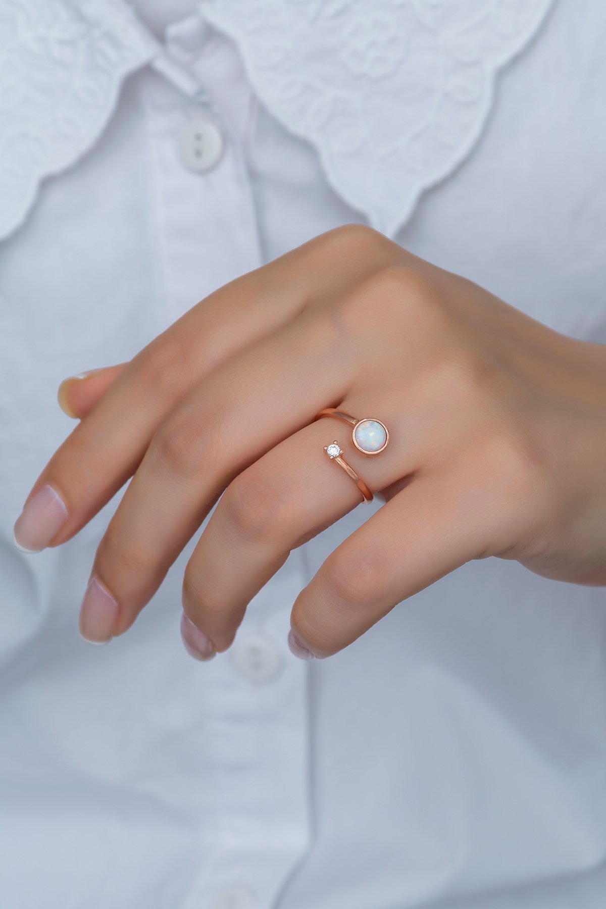 925 Ayar Ayarlanabilir Tektaş Beyaz Opal Taşlı Gümüş Yüzük