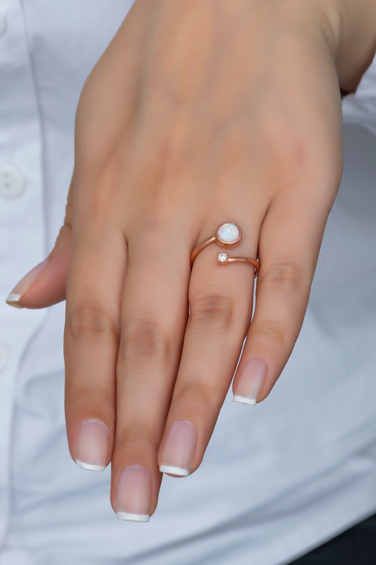 925 Ayar Ayarlanabilir Tektaş Beyaz Opal Taşlı Gümüş Yüzük