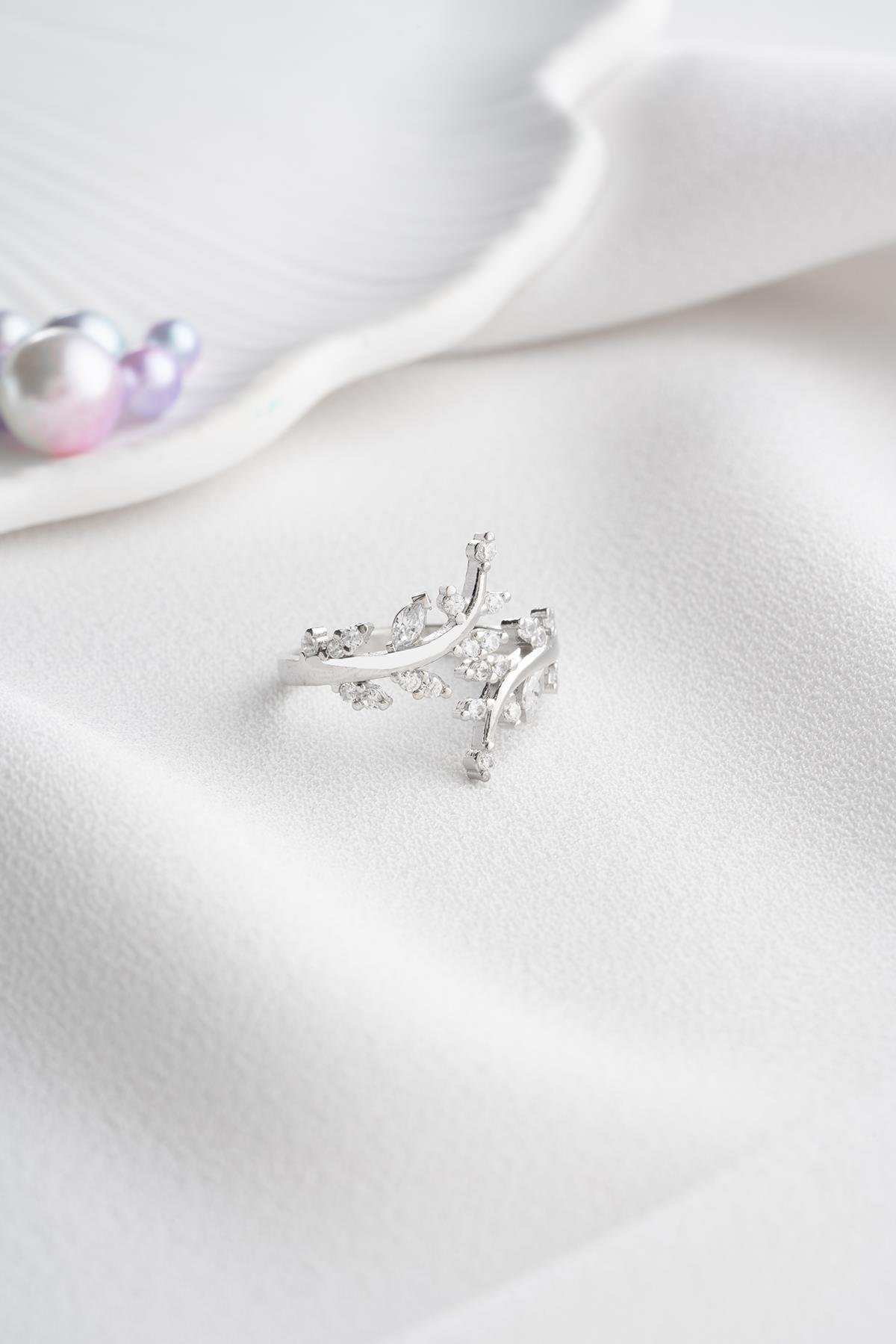 925 Ayar Ayarlanabilir Zirkon Taşlı Rodyumlu Zeytin Dalı Gümüş Yüzük