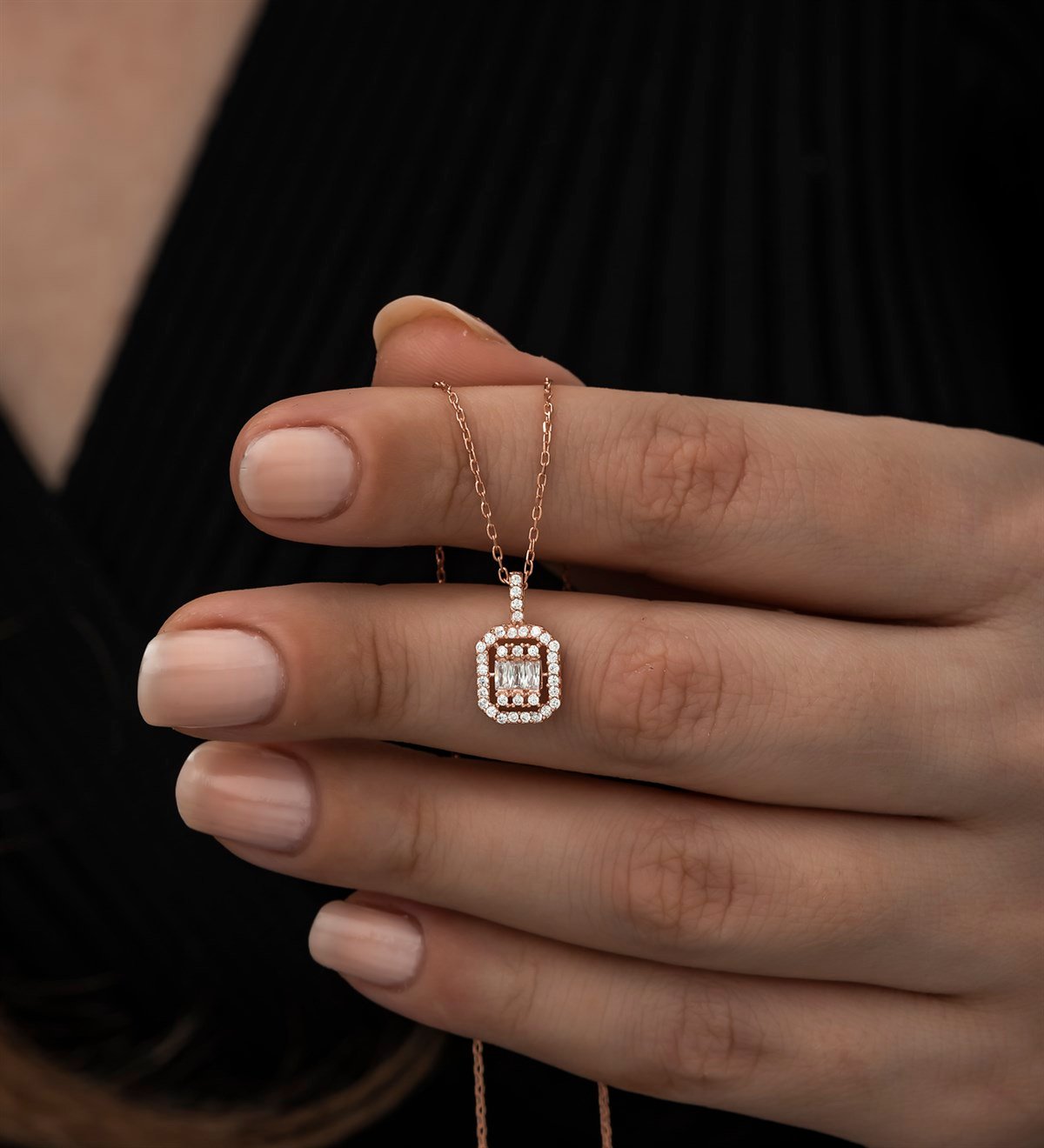 925 Ayar Baget Taşlı Tektaş  Kolye Kadın Gümüş Kolye