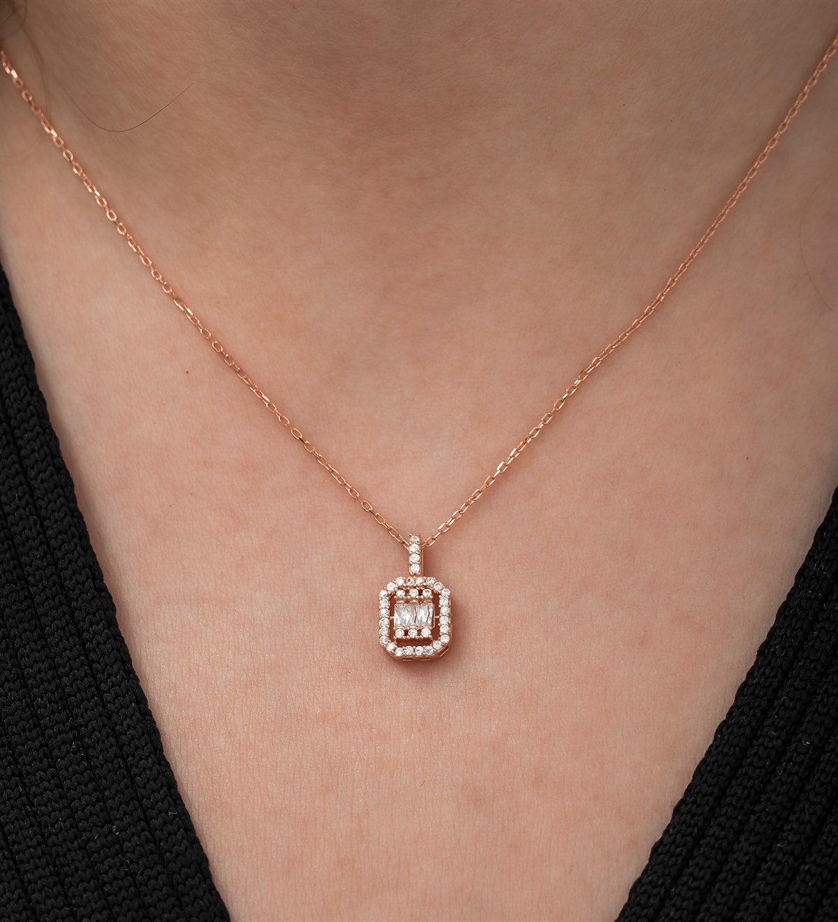 925 Ayar Baget Taşlı Tektaş  Kolye Kadın Gümüş Kolye