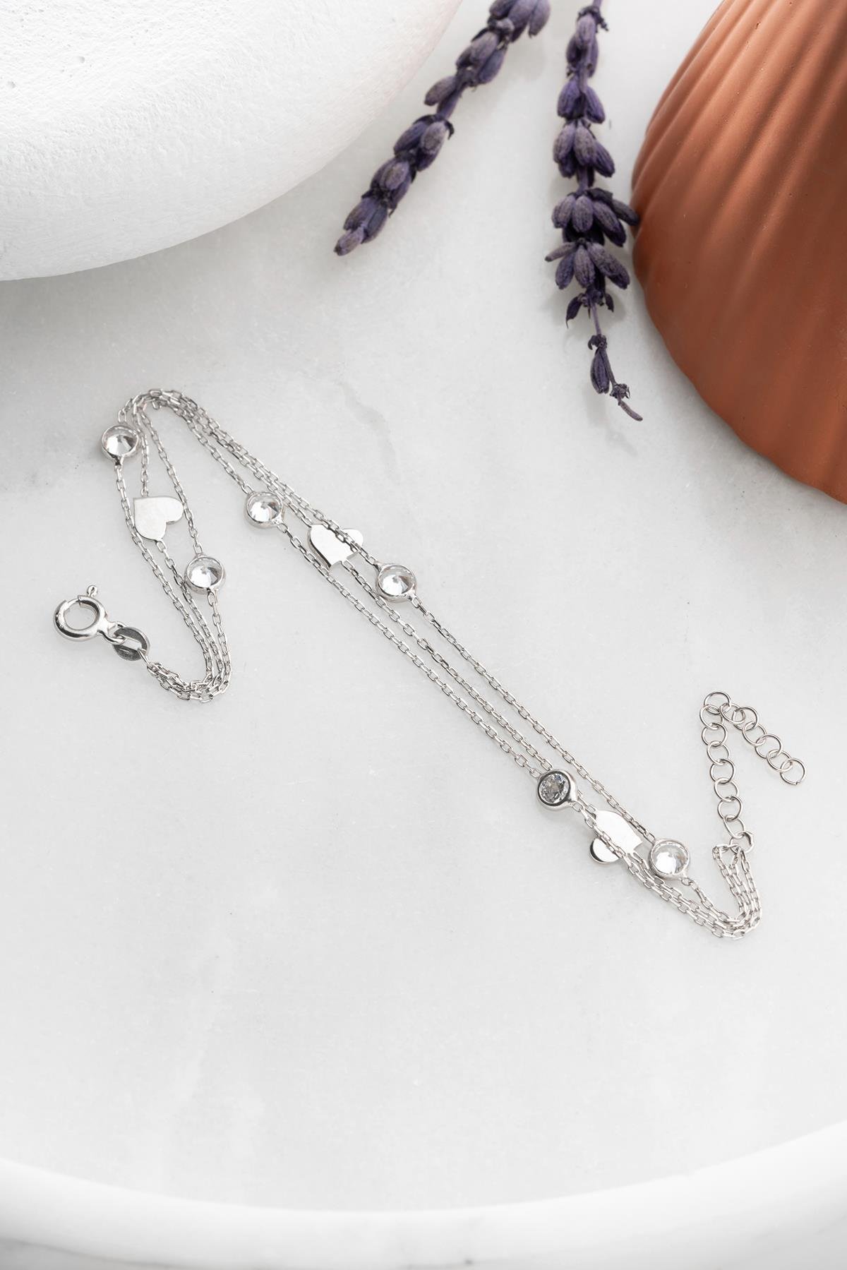 925 Ayar Gümüş 3 Sıra Zincir Zirkon Taşlı Kalp Bileklik