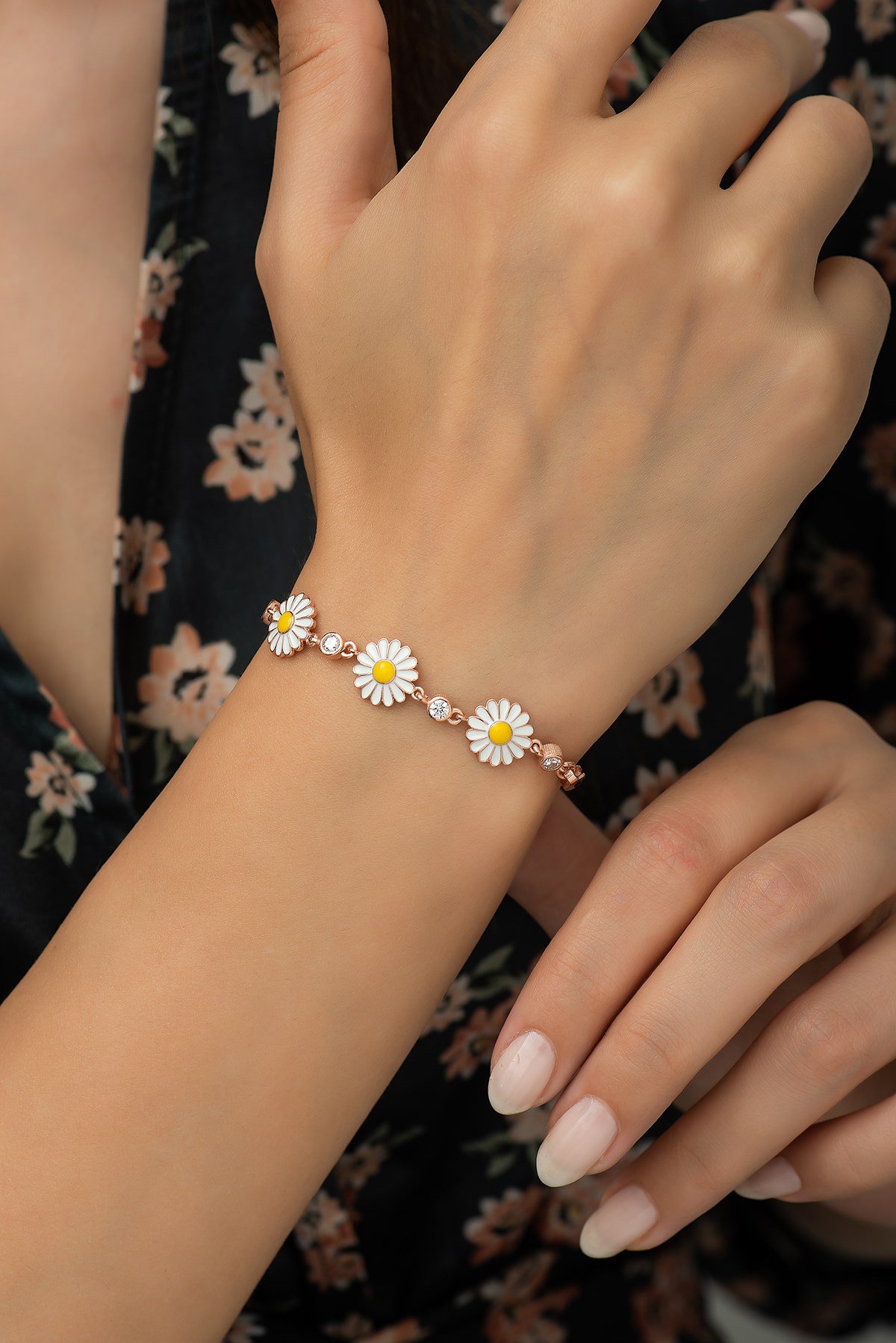 925 Ayar Gümüş 3'Lü Minik Papatya  Kadın Gümüş Bileklik